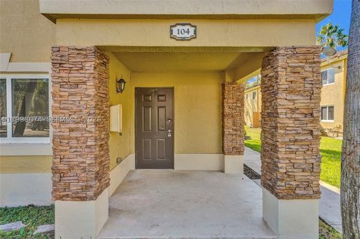Residential complexes in Homestead, Miami-Dade