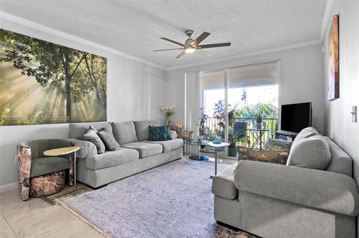 Жилой комплекс, Sunny Isles Beach, Miami-Dade County