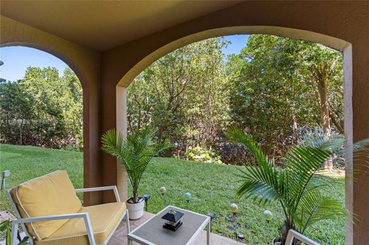 Komplex apartman Aventura, Miami-Dade County