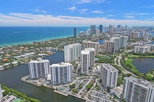 Residential complexes in Aventura, Miami-Dade