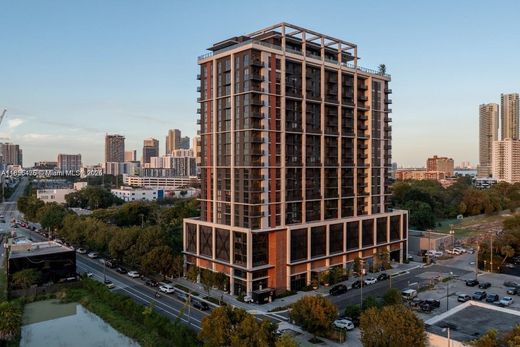 Residential complexes in Miami, Miami-Dade