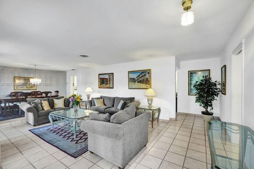 Villa - Miami, Miami-Dade County