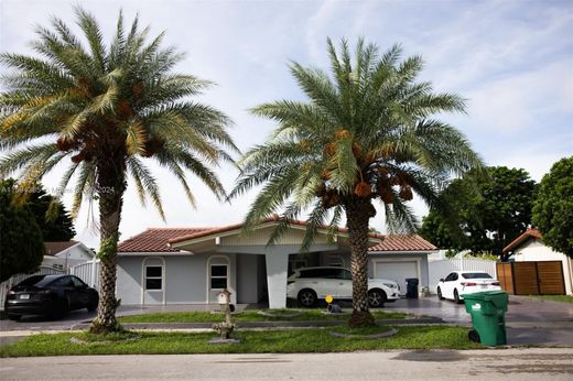Villa in Kendall Lakes, Miami-Dade County