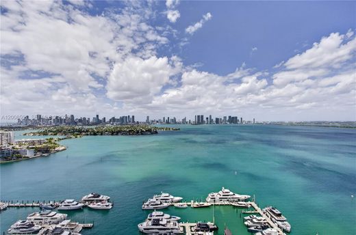 Residential complexes in Miami Beach, Miami-Dade