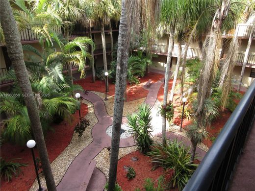 Residential complexes in Miami, Miami-Dade