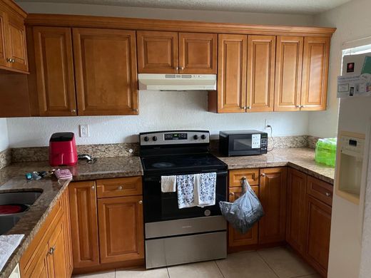 Residential complexes in Sunrise, Broward County