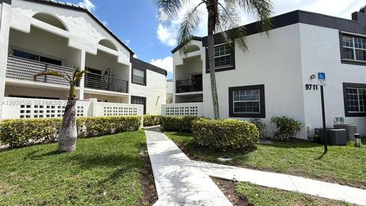 Kamienica w Miami, Miami-Dade County