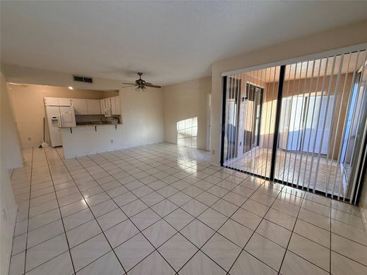 Жилой комплекс, Pembroke Pines, Broward County