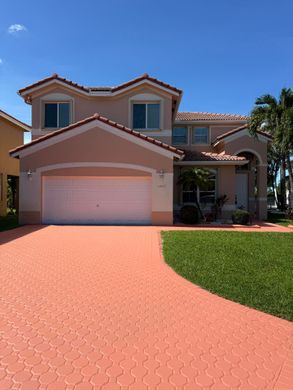 Villa in Miramar, Broward County