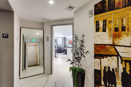 マイアミ, Miami-Dade Countyのアパートメント・コンプレックス