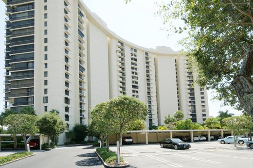 Residential complexes in West Palm Beach, Palm Beach