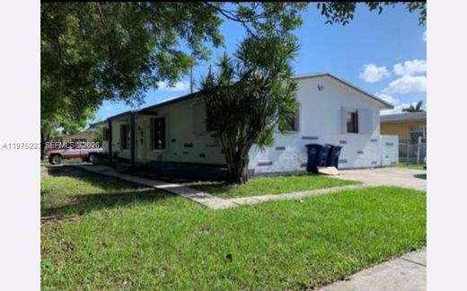 Edificio en Hallandale Beach, Broward County