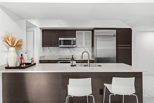 مجمع شقق ﻓﻲ ميامي، فلوريدا, Miami-Dade County