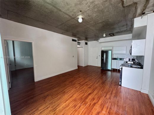 Complesso residenziale a Miami, Miami-Dade County