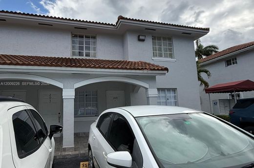 Residential complexes in Hialeah, Miami-Dade