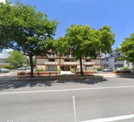 Miami Beach, Miami-Dade Countyのアパートメント・コンプレックス