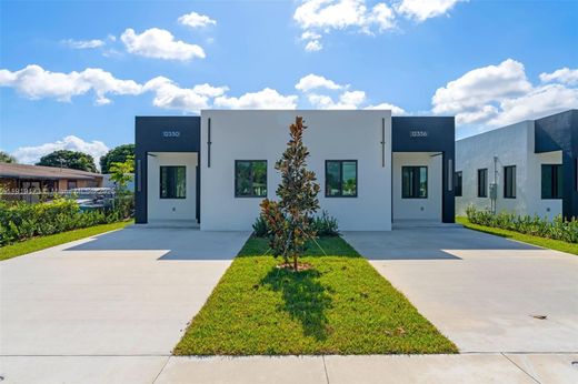 타운 하우스 / 마이애미, Miami-Dade County