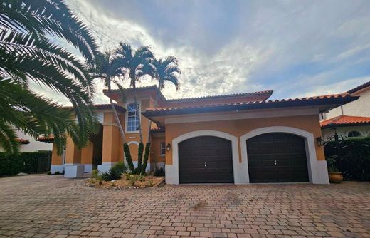 Villa in Miami Lakes, Miami-Dade County