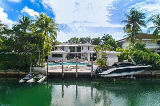 Villa - Key Biscayne, Miami-Dade County