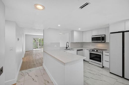 Residential complexes in Delray Beach, Palm Beach