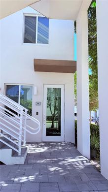 Residential complexes in Doral, Miami-Dade