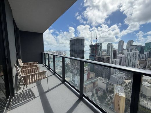 Kamienica w Miami, Miami-Dade County