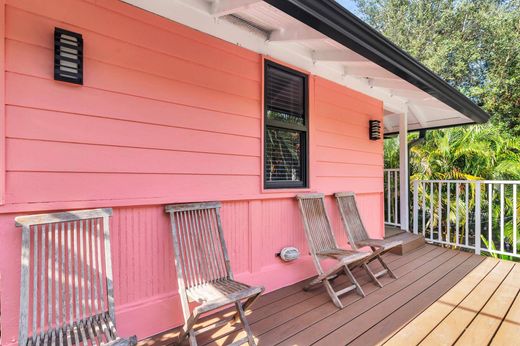 Residential complexes in West Palm Beach, Palm Beach