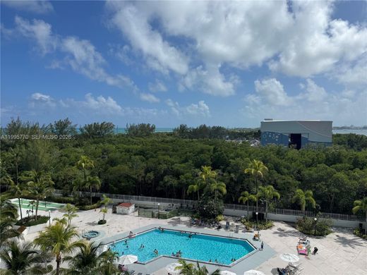 Kamienica w Sunny Isles Beach, Miami-Dade County