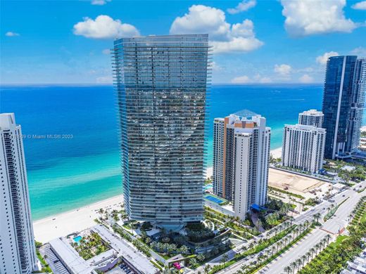 Residential complexes in Sunny Isles Beach, Miami-Dade