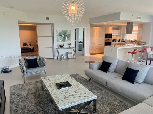 Complesso residenziale a North Miami Beach, Miami-Dade County