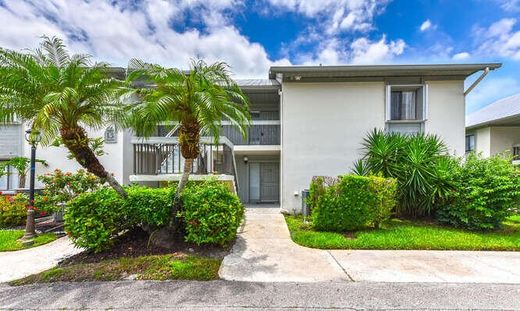 Residential complexes in Stuart, Martin County