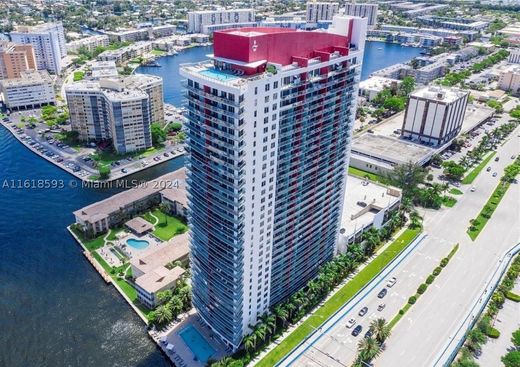 Wohnkomplexe in Hallandale Beach, Broward County