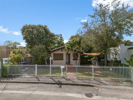 マイアミ, Miami-Dade Countyのヴィラ