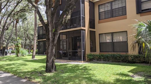Complexes résidentiels à Miami Lakes, Comté de Miami-Dade