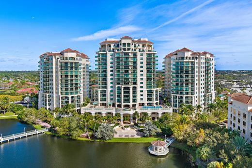 Residential complexes in Palm Beach Gardens, Palm Beach