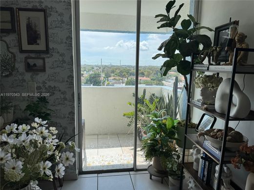 Residential complexes in Miami, Miami-Dade