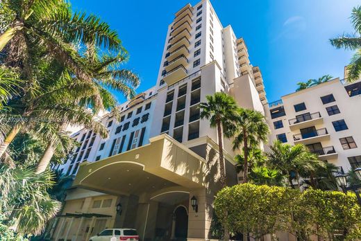 Residential complexes in Coral Gables, Miami-Dade