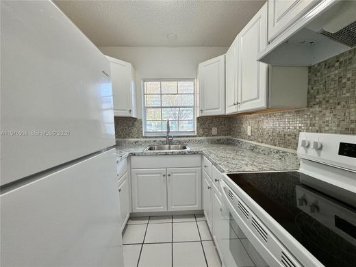Residential complexes in Coral Springs, Broward County