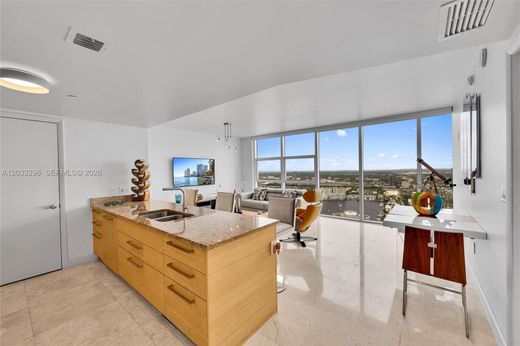 Residential complexes in Hallandale, Broward County