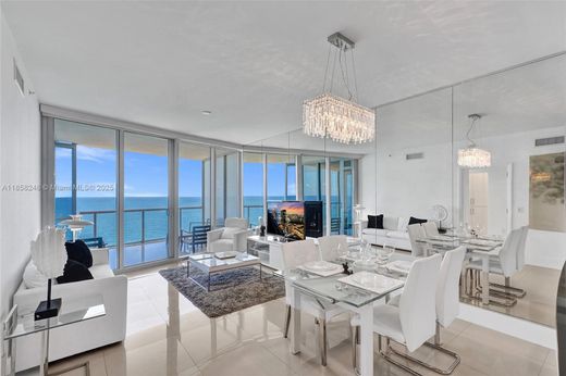Residential complexes in Sunny Isles Beach, Miami-Dade