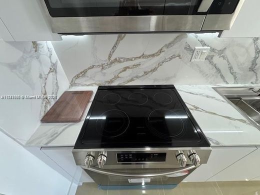 Residential complexes in Aventura, Miami-Dade