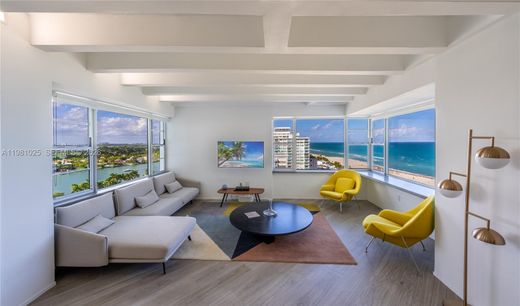 Residential complexes in Miami Beach, Miami-Dade