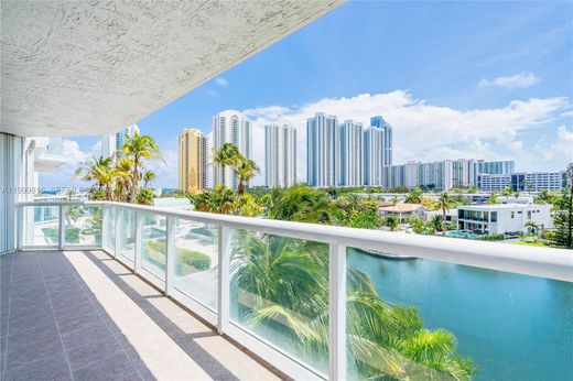 Residential complexes in Sunny Isles Beach, Miami-Dade