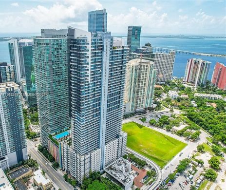Residential complexes in Miami, Miami-Dade