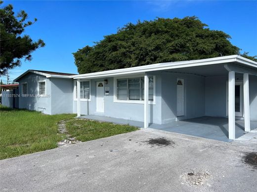 Βίλα σε Oakland Park, Broward County