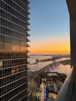 Komplex apartman Miami, Miami-Dade County