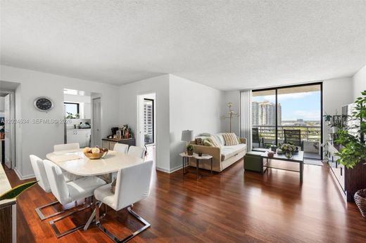 Wohnkomplexe in Aventura, Miami-Dade County