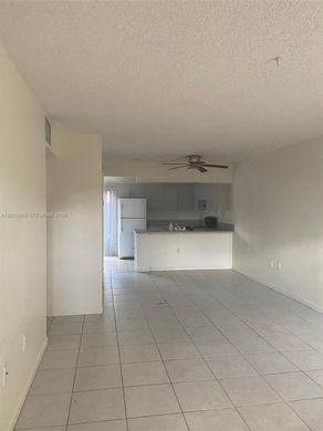 Kamienica w Miami, Miami-Dade County