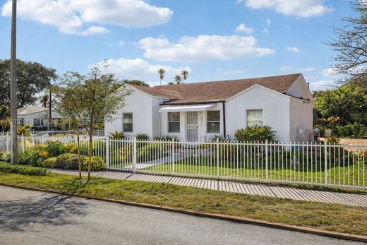 Villa in Miami Shores, Miami-Dade County
