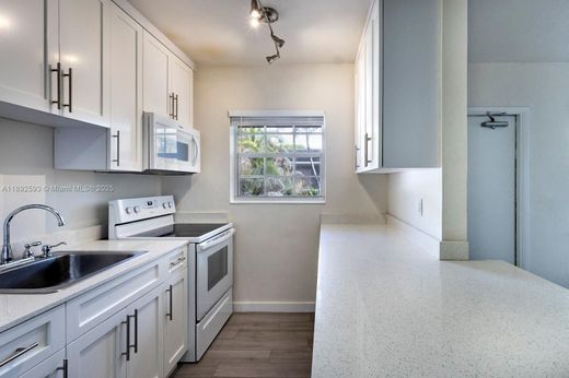 콘도미니엄 / Coral Gables, Miami-Dade County